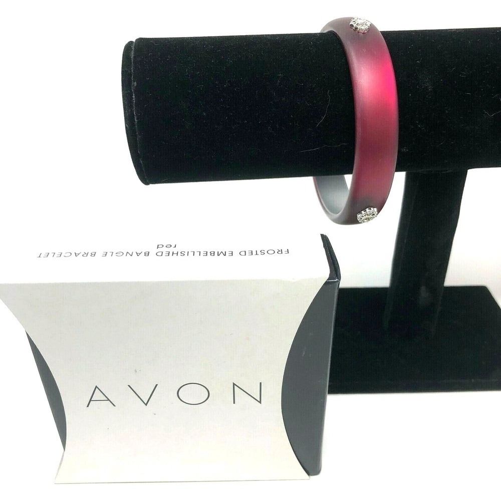 Avon Bangle Cherry Red Frosted Silver Tone Charm‎ Embellished Bracelet